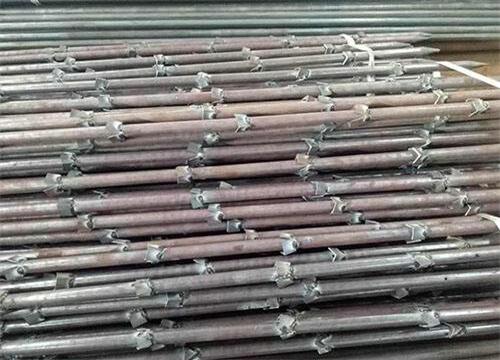 雁塔隧道钢花管